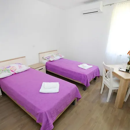 Apartment Agava *