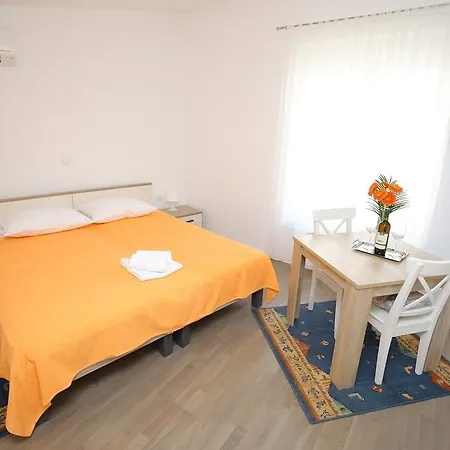 Apartment Agava *